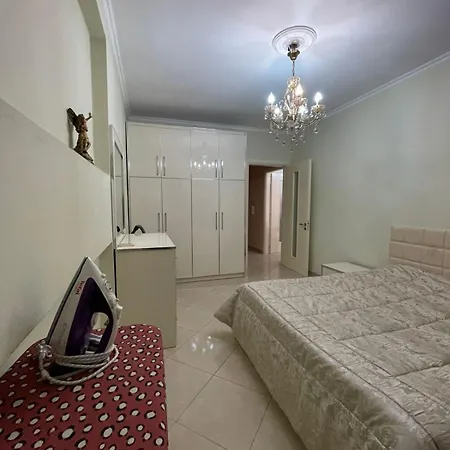 アパート Rey Kashari